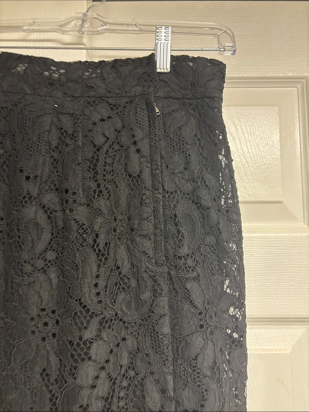 NWT Dolce & Gabanna Black Lace Midi Skirt Size 6 / EU 44 - Picture 5 of 7
